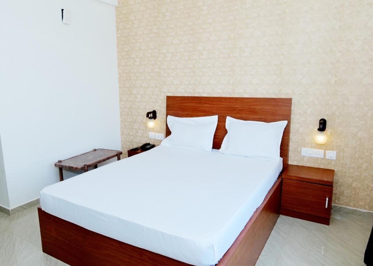 Mulki Dwarka Lodging & Boarding מראה חיצוני תמונה